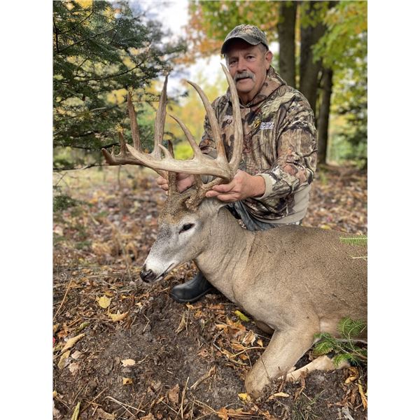 Michigan – 2 Days (1 day Hunting) and 1 Night – Management Whitetail Deer Hunt for One Hunter