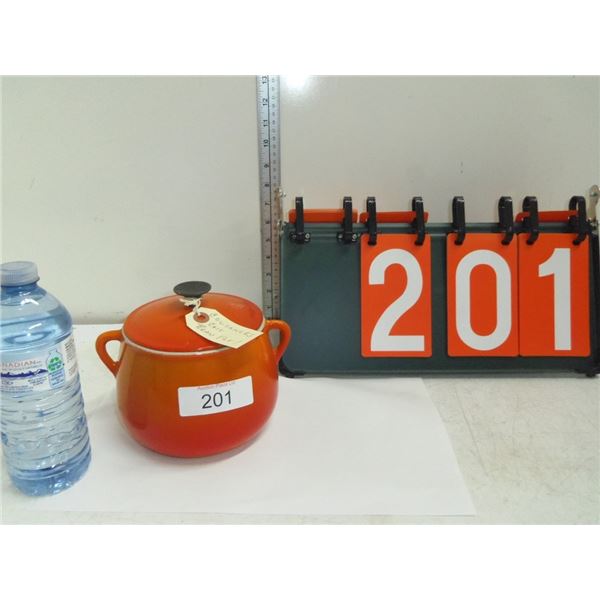 Cousances Cast Bean Pot