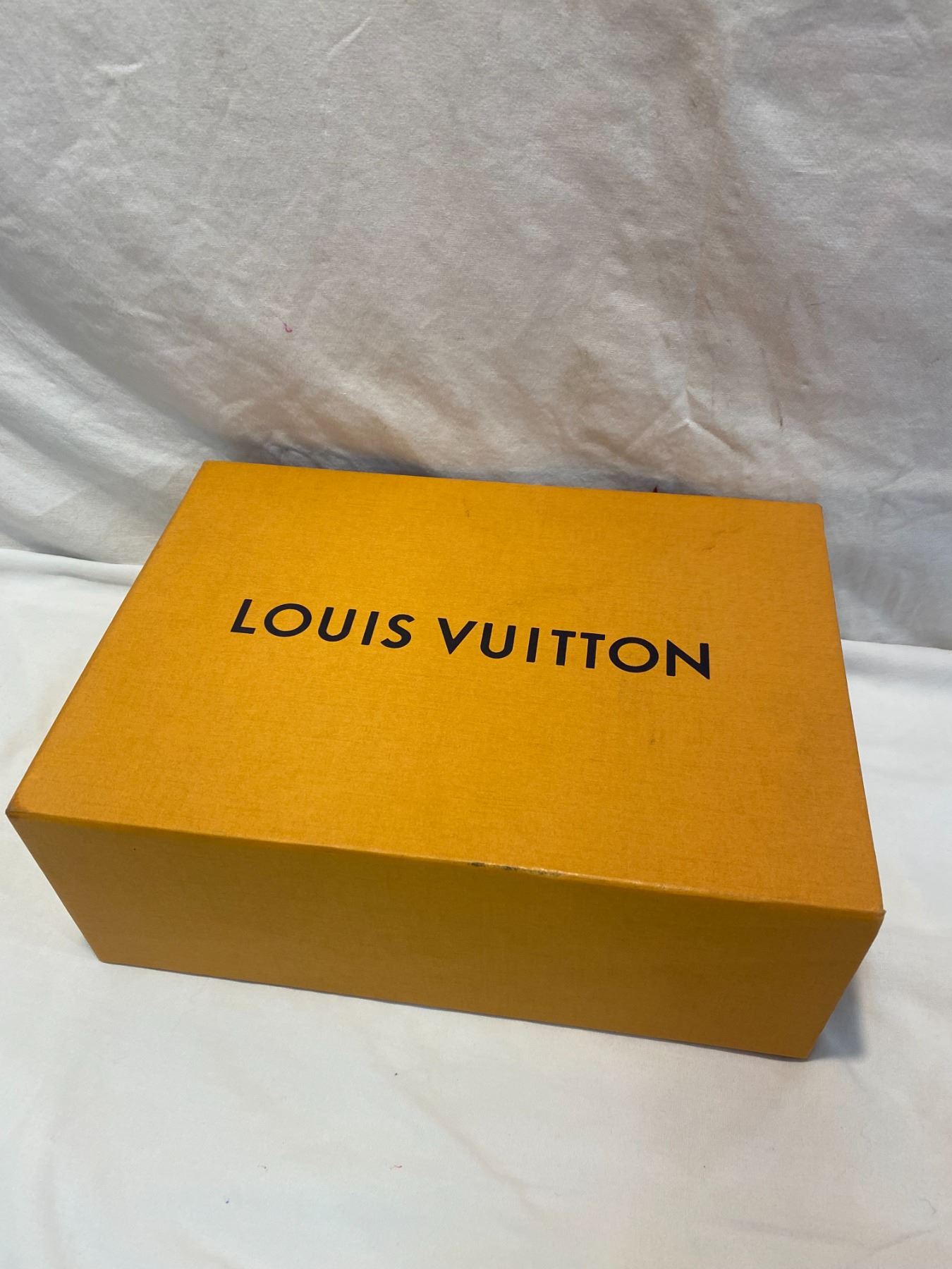 Louis Vuitton box