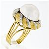 Image 9 : Vintage Handmade 18k Two Tone Gold Mabe Pearl & 0.25 ctw Diamond Ring