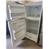 Image 2 : WHITE KITCHENAID APARTMENT SIZE FRIDGE