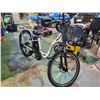 Image 2 : *NEW* SLANE VICTORIA WHITE E-BIKE 350 WATT, 36V 12AH, 3 LEVELS OF PEDAL ASSIST & THROTTLE