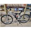 Image 2 : WHITE & BLACK ROCKY MOUNTAIN SHOGUN FULL SUSPENSION 21 SPEED MOUNTAIN BIKE