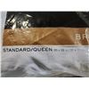 Image 2 : RALPH LAUREN TWIN PACK OF QUEEN SIZE PILLOWS