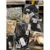 Image 2 : *ALL NEW* ASSORTED WOMENS UNDERWEAR AND CLOTHING BRANDS INCLUDE: NIKE, WONDERBRA, SPANX AND MORE