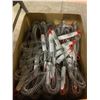 Image 2 : BOX OF FLAT CURLY WHISKS