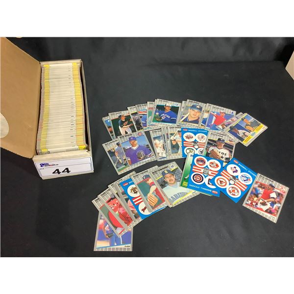 SLEEVE OF ASSORTED FLEER BASEBALL CARDS
