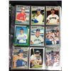 Image 2 : BINDER OF ASSORTED BASEBALL CARDS