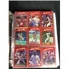 Image 2 : BINDER OF ASSORTED HOCKEY AND BASEBALL CARDS