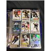 Image 2 : BINDER OF ASSORTED HOCKEY CARDS