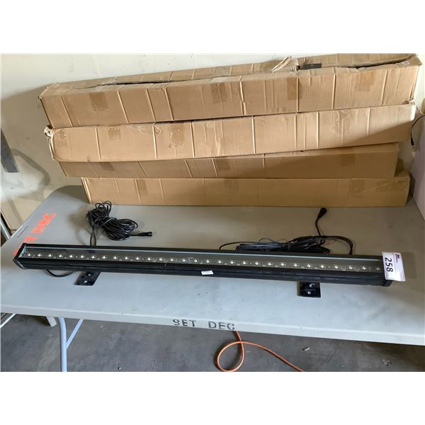 BLACK LED LIGHT BAR 47  SZTP-LED-585-32MM-15W-V04