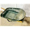 Image 2 : Yardwork Wheel Barrow