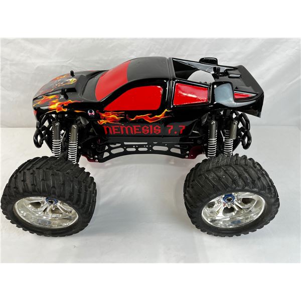 Nemesis 7.7 RC Car