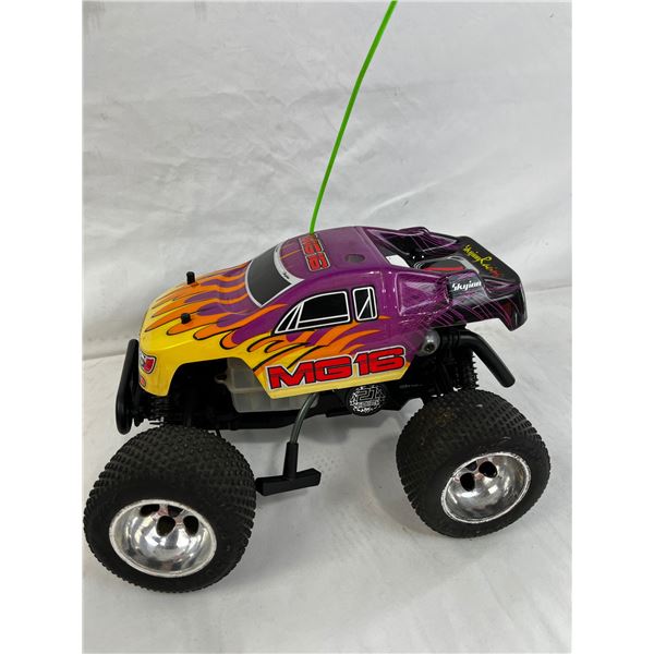 Skyion Racing MG16 RC Car
