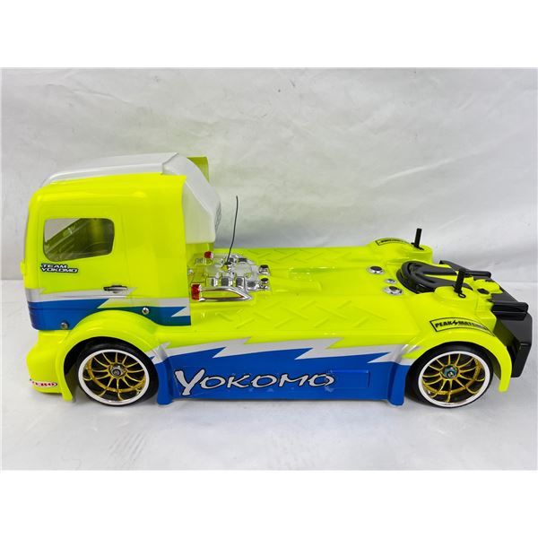Team Yokoma Truck with battery