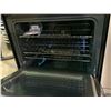 Image 2 : FRIGIDAIRE GALLERY GLASS TOP STOVE WITH CONVECTION OVEN