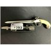 Image 2 : GUN THEMED KNIFE