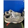 Image 2 : JORDAN 11 SHOES SIZE 9.5