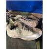 Image 2 : JORDAN 12 SHOES SIZE 9.5