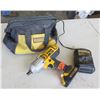 Image 1 : DeWalt DCF889 Cordless Impact Wrench w/ Charger in Canvas Tool Bag