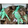 Image 1 : ASSORTED BABY YODA BLANKETS