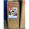 Image 2 : NEW VELUX 21"X 54-7/16 ELECTRIC SKYLIGHT WITH STEP FLASHING KIT
