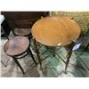 Image 2 : ANTIQUE OCCASIONAL FOLDING TABLE