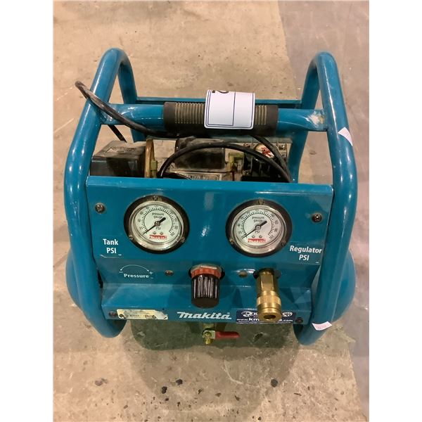 MAKITA MINI COMPRESSOR