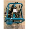 Image 3 : MAKITA MINI COMPRESSOR