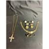 Image 1 : BAG OF ASSORTED JEWELRY