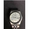 Image 2 : SEIKO SQ100 DAY DATE QUARTZ WATCH