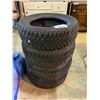 Image 1 : 4 PIRELLI TIRES 195/60 R15