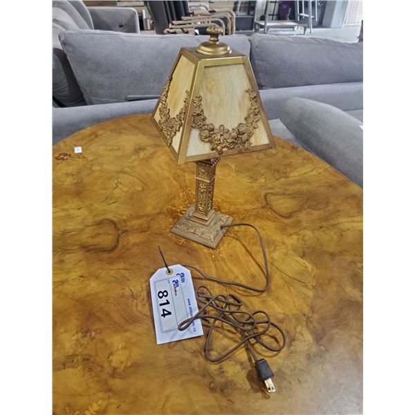 VINTAGE SLAG GLASS TABLE LAMP