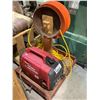 Image 2 : HONDA EU2000I GAS POWER GENERATOR WITH MOBILE CART