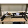 Image 1 : 3 ADJUSTABLE STOCK ROLLERS