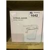 Image 2 : 3 SKY LIGHT PRODUCTS: CITRUS JUICER AND STOCK POTS