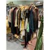 Image 2 : RACK OF SET DEC CLOTHING