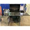 Image 2 : NAPOLEON LEGEND BBQ WITH SIDE BURNER