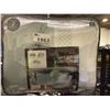 Image 1 : 5 PIECE KING SIZE COMPLETE BED SET