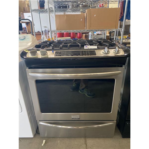 FRIGIDAIRE GALLERY CONVECTION OVEN WITH GAS TOP STOVE