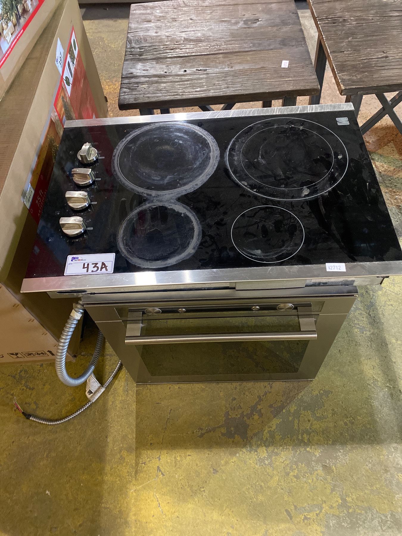WHIRLPOOL BUILT IN OVEN WOS52EM4AS WITH KENMORE ELITE COOK TOP Able Whirlpool built in oven wos52em4as with kenmore elite cook top able