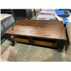 Image 1 : ROLLING RUSTIC COFFEE TABLE