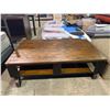 Image 2 : ROLLING RUSTIC COFFEE TABLE