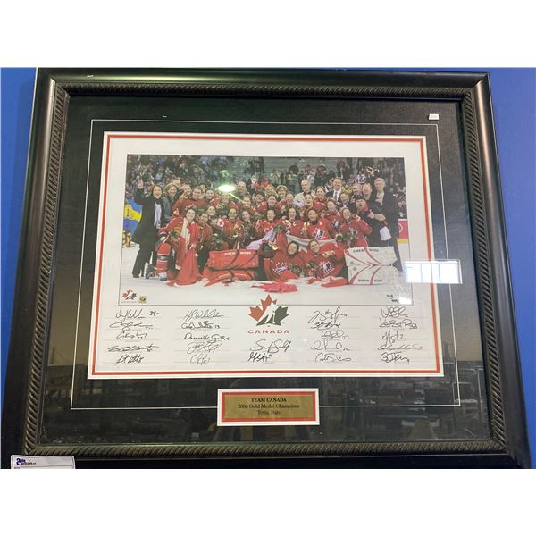 OFFICIAL TEAM CANADA LEP 4686/999 SIGNED BY THE TEAM 2006 GOLD MEDAL CHAMPIONS TURIN, ITALY