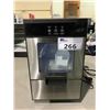 Image 1 : INSIGNIA ICE MAKER