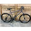 Image 2 : 21 SPEED BICYCLE IN NEED OF REPAIRS