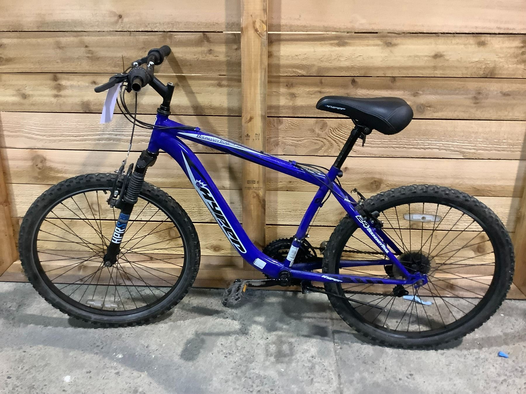 HYPER BOUNDARY TRAIL 24 24 SPEED BICYCLE