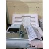 Image 1 : 2 FINGERPRINT READ LOCKING DOOR HANDLES