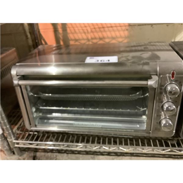 BLACK AND DECKER TOASTER OVEN