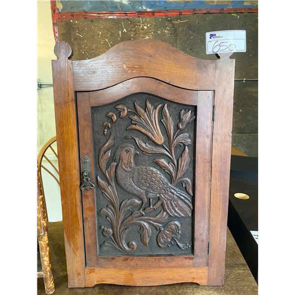 ANTIQUE MAHOGANY HANGING CORNER SHELF CIRCA 1880S